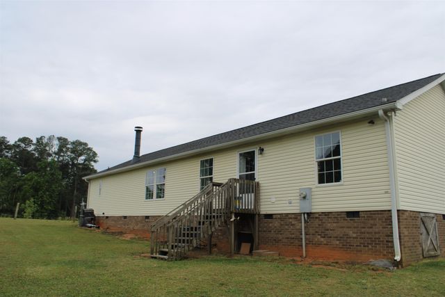 830 River Rd, Cowpens, SC 29330