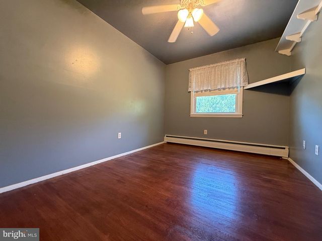 14221 FISHER AVE, Woodbridge, VA 22191
