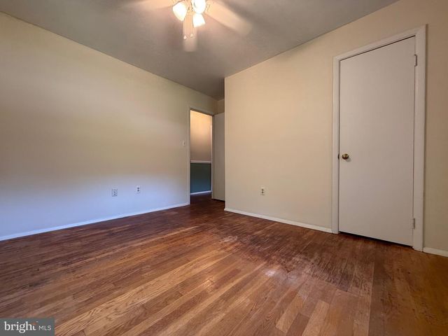 14221 FISHER AVE, Woodbridge, VA 22191