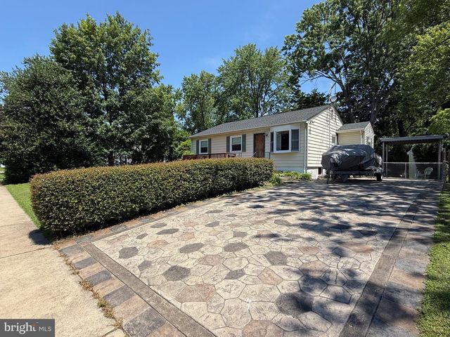 14221 FISHER AVE, Woodbridge, VA 22191