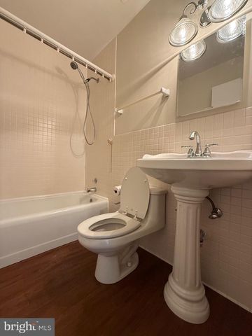 14221 FISHER AVE, Woodbridge, VA 22191