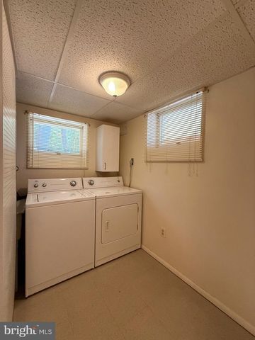 14221 FISHER AVE, Woodbridge, VA 22191