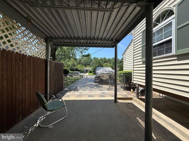 14221 FISHER AVE, Woodbridge, VA 22191