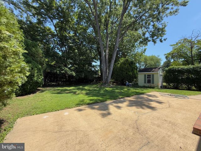 14221 FISHER AVE, Woodbridge, VA 22191