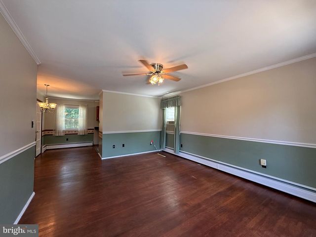 14221 FISHER AVE, Woodbridge, VA 22191