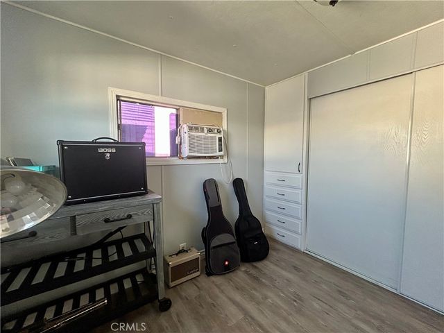 1045 N Azusa 145, Covina, CA 91722