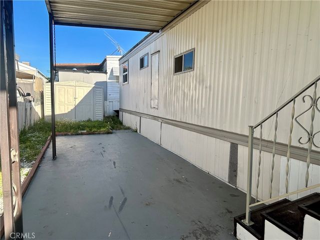 1045 N Azusa 145, Covina, CA 91722