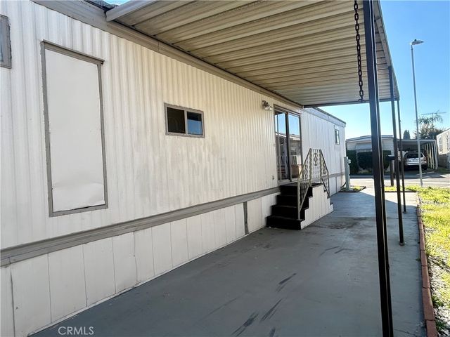 1045 N Azusa 145, Covina, CA 91722