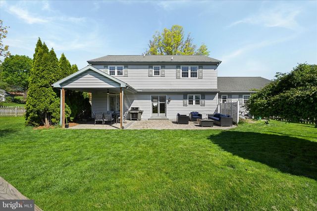 1032 CLEARVIEW AVE, Ephrata, PA 17522