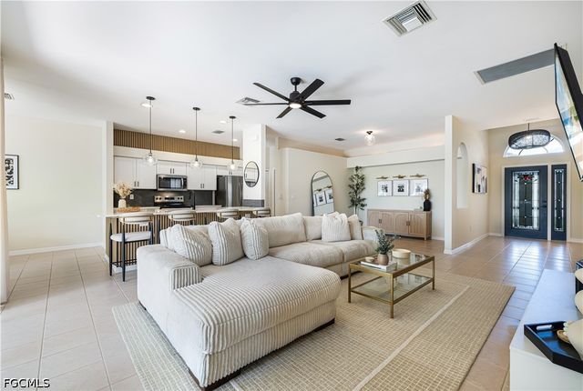 9512 Blue Stone CIR, Fort Myers, FL 33913