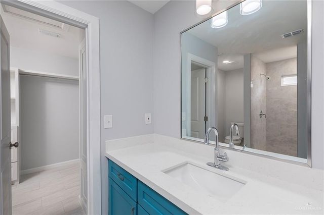 232 Felicidad Avenue, Donna, TX 78537