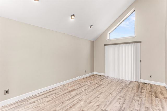 57187 Silver Maple, Washington, MI 48094