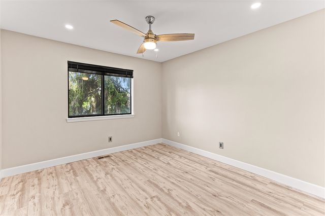 57187 Silver Maple, Washington, MI 48094