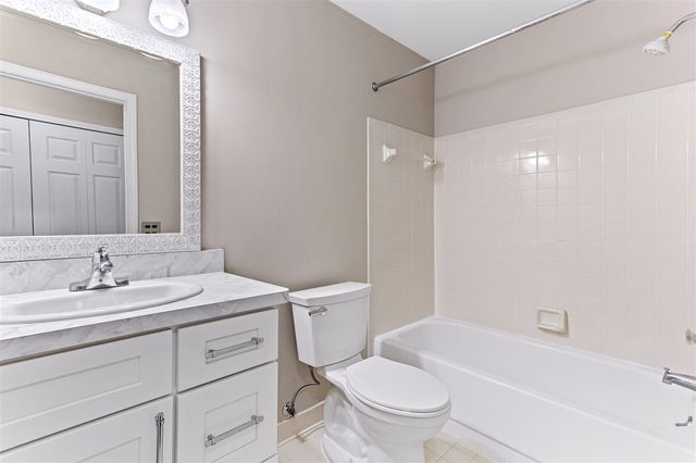 57187 Silver Maple, Washington, MI 48094