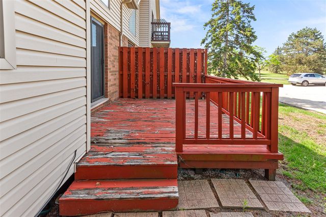 57187 Silver Maple, Washington, MI 48094