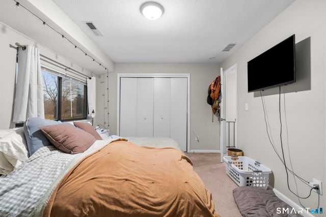 9 Avon Court 9, Beacon Falls, CT 06403