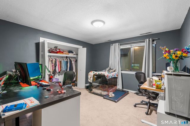 9 Avon Court 9, Beacon Falls, CT 06403