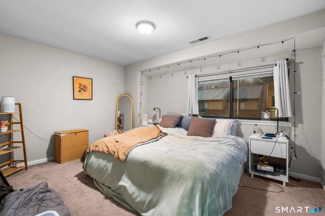 9 Avon Court 9, Beacon Falls, CT 06403