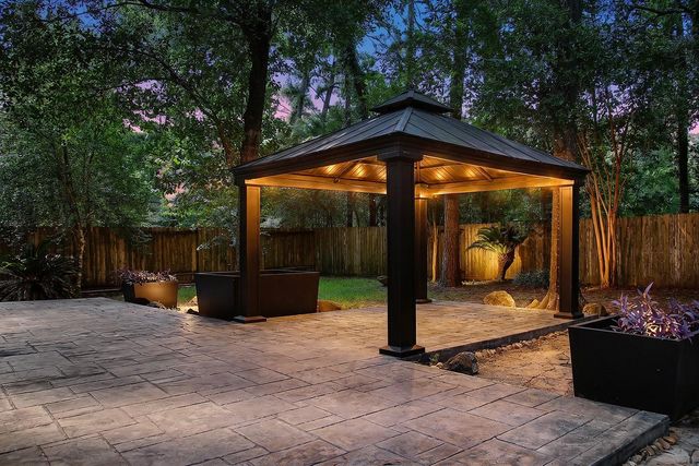 24 Green Field Place, The Woodlands, TX 77380