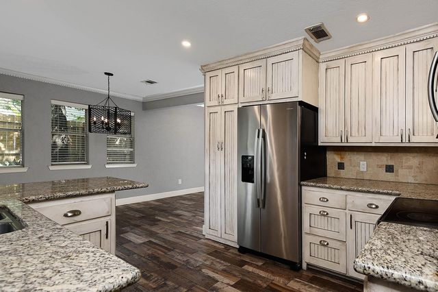 24 Green Field Place, The Woodlands, TX 77380