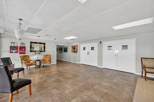7787 Golf Circle Drive 109, Margate, FL 33063