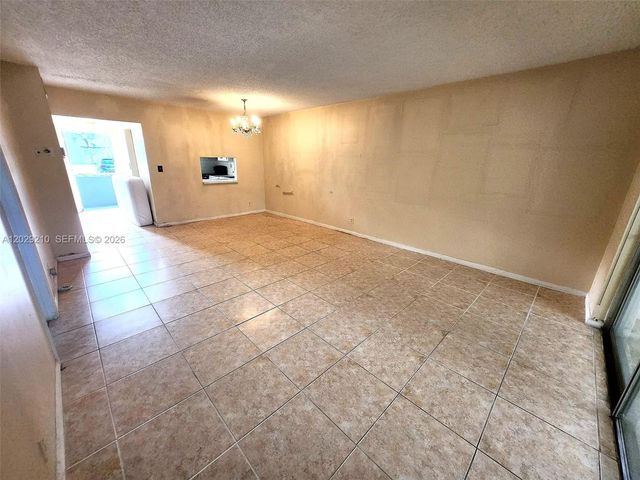 7787 Golf Circle Drive 109, Margate, FL 33063