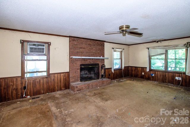 648 Tracy Lane, Gastonia, NC 28056
