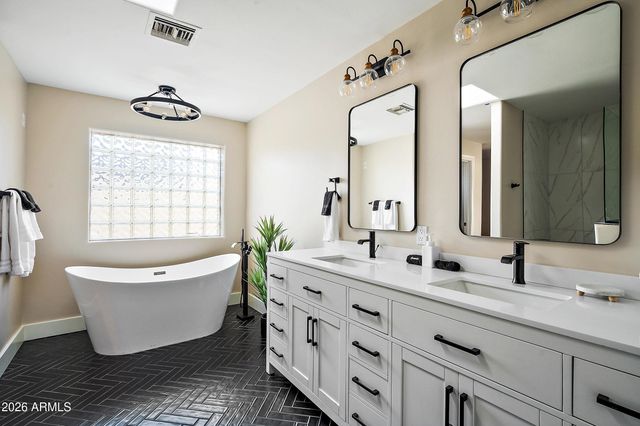 6243 E PERSHING Avenue, Scottsdale, AZ 85254