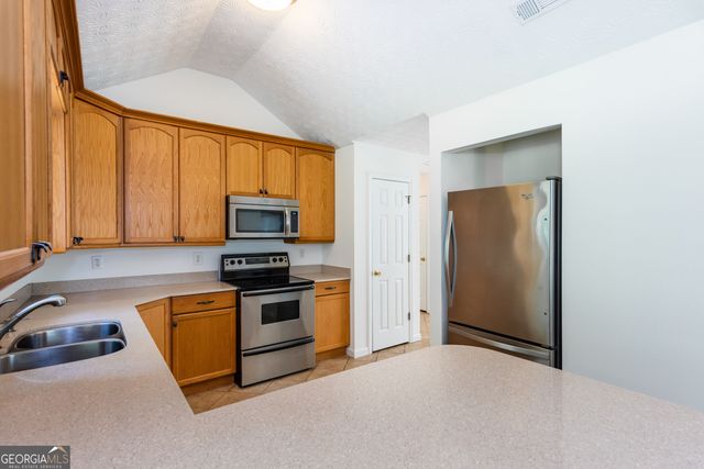 289 Marsha Way, Sharpsburg, GA 30277