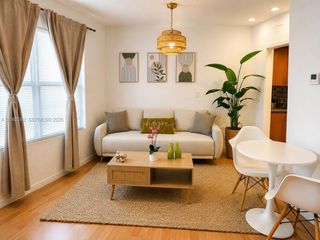 7326 Collins Ave 207, Miami Beach, FL 33141