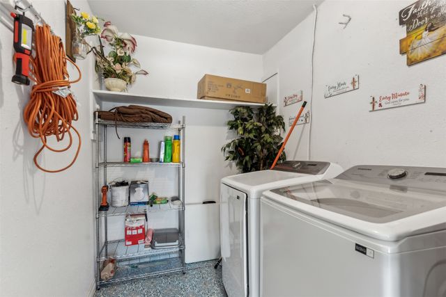 204 N Elm Street, Kemp, TX 75143