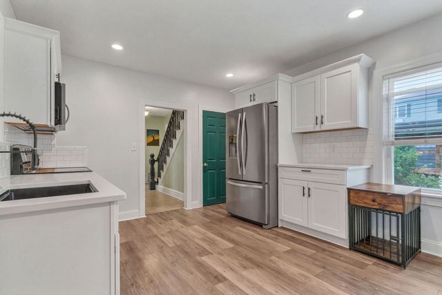 25 Fuller Pl, Mansfield, MA 02048