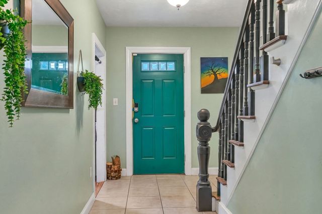 25 Fuller Pl, Mansfield, MA 02048