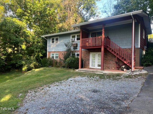 8 Vine Lane, Johnson City, TN 37601