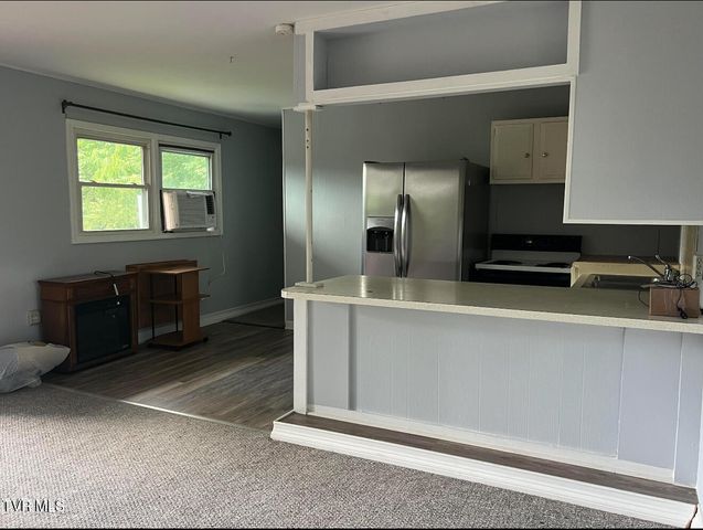 8 Vine Lane, Johnson City, TN 37601
