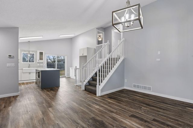 601 Cedar Street SW, Isanti, MN 55040