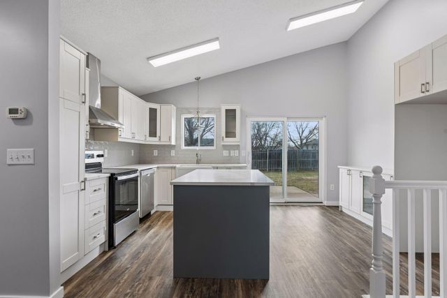 601 Cedar Street SW, Isanti, MN 55040