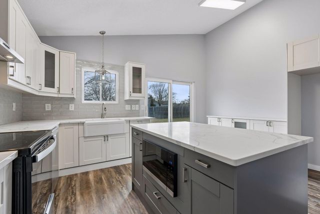 601 Cedar Street SW, Isanti, MN 55040