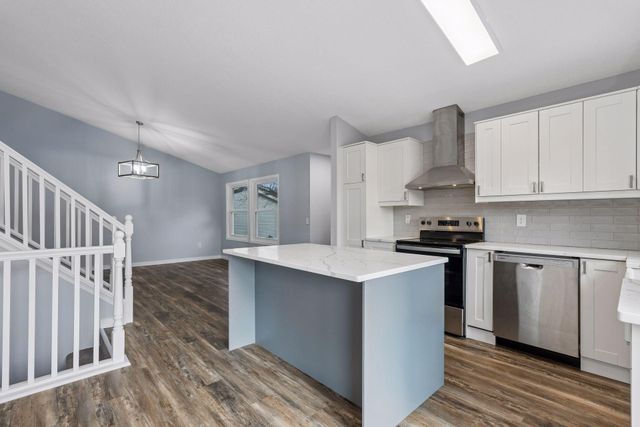 601 Cedar Street SW, Isanti, MN 55040