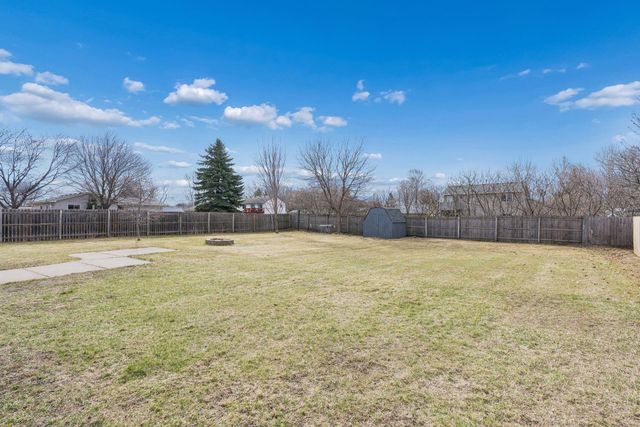 601 Cedar Street SW, Isanti, MN 55040