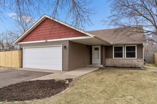 601 Cedar Street SW, Isanti, MN 55040