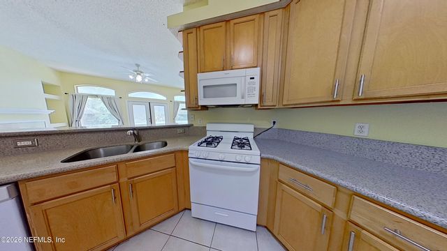 12404 HATTON CHASE Lane, Jacksonville, FL 32258
