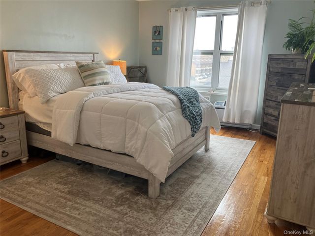 855 E Broadway 3F, Long Beach, NY 11561