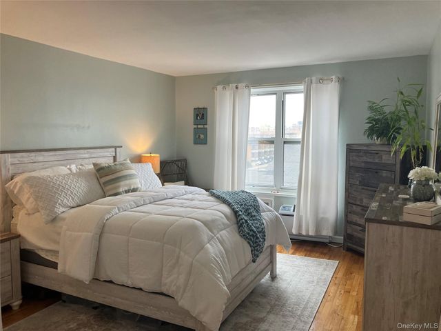 855 E Broadway 3F, Long Beach, NY 11561