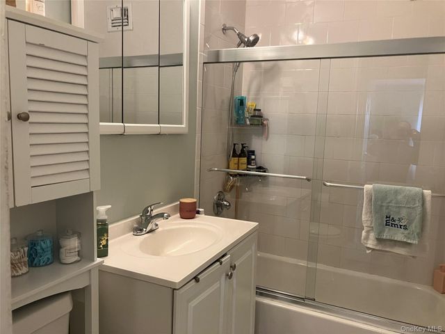 855 E Broadway 3F, Long Beach, NY 11561