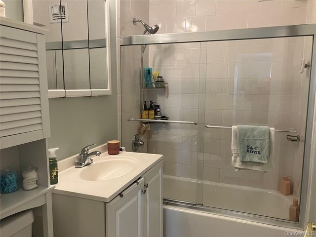 855 E Broadway 3F, Long Beach, NY 11561