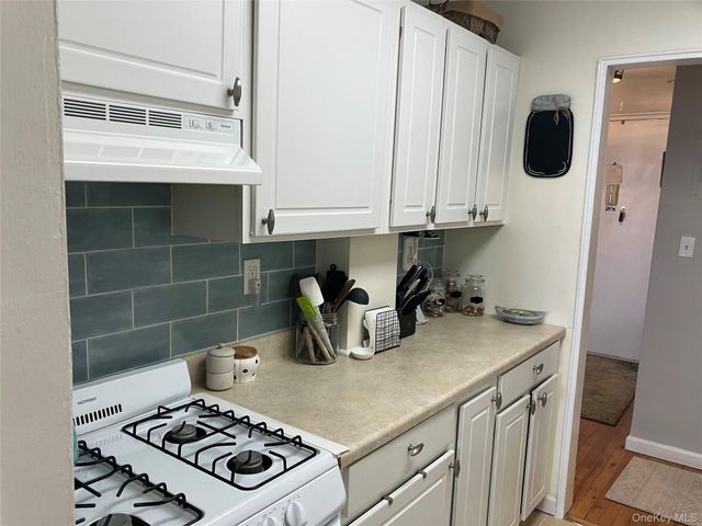 855 E Broadway 3F, Long Beach, NY 11561