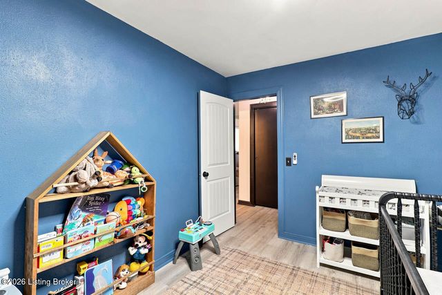 4525 Scottsville Rd, Floyds Knobs, IN 47119