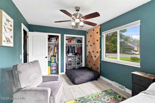 4525 Scottsville Rd, Floyds Knobs, IN 47119