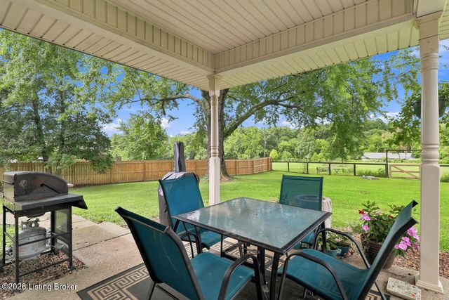 4525 Scottsville Rd, Floyds Knobs, IN 47119